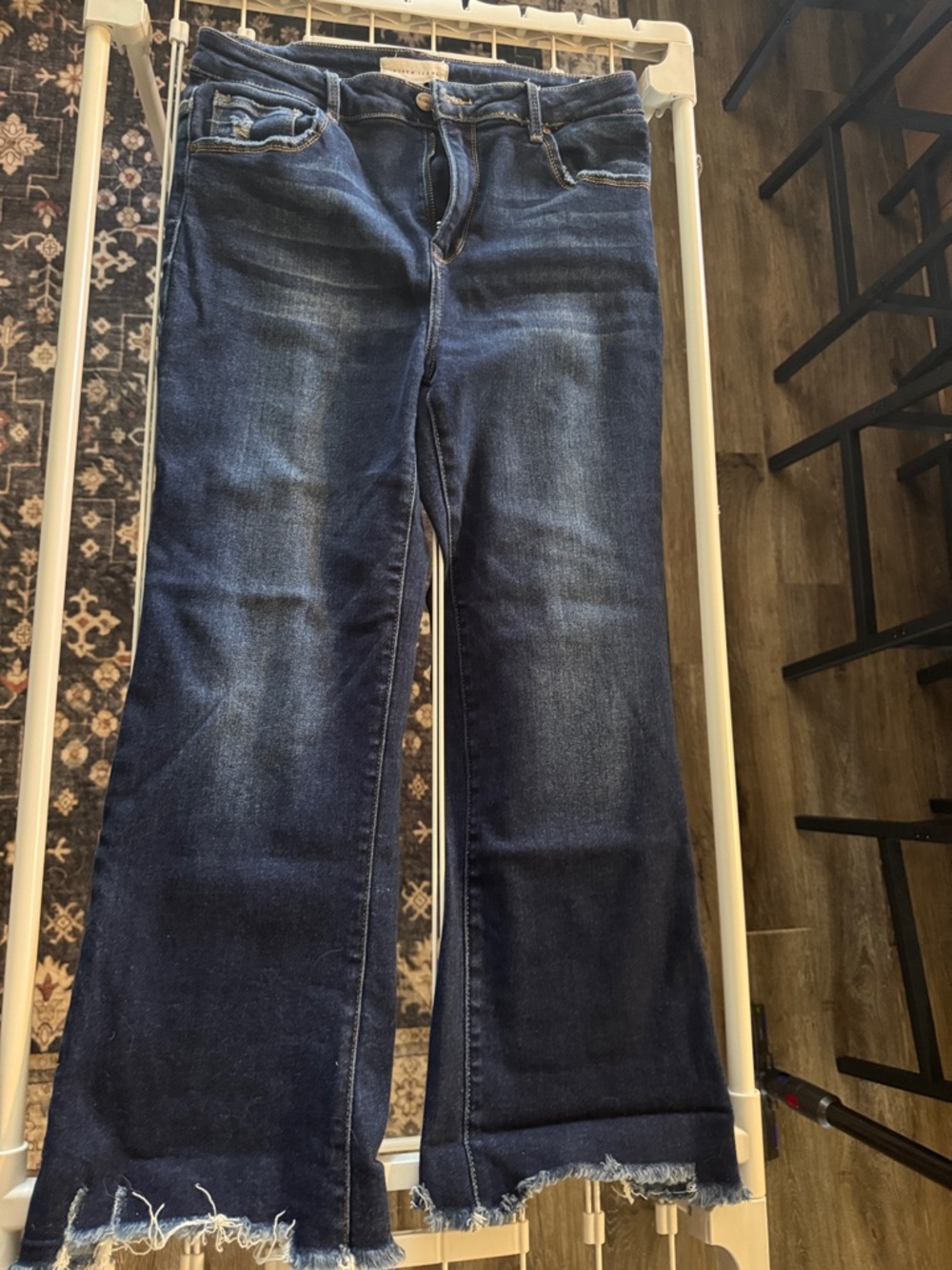 Women's Dark Blue Wide-Leg Jeans with Frayed Hem